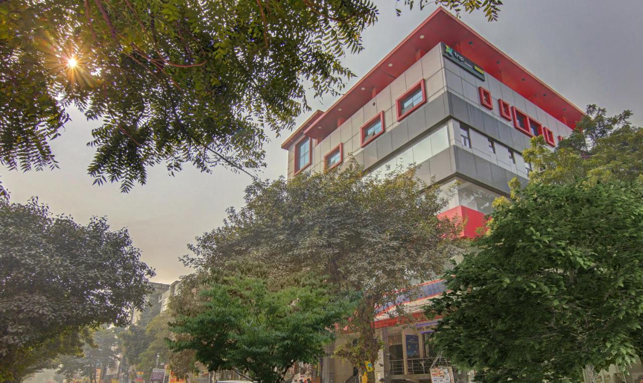 Treebo Tms Residency Hotell New Delhi Exteriör bild
