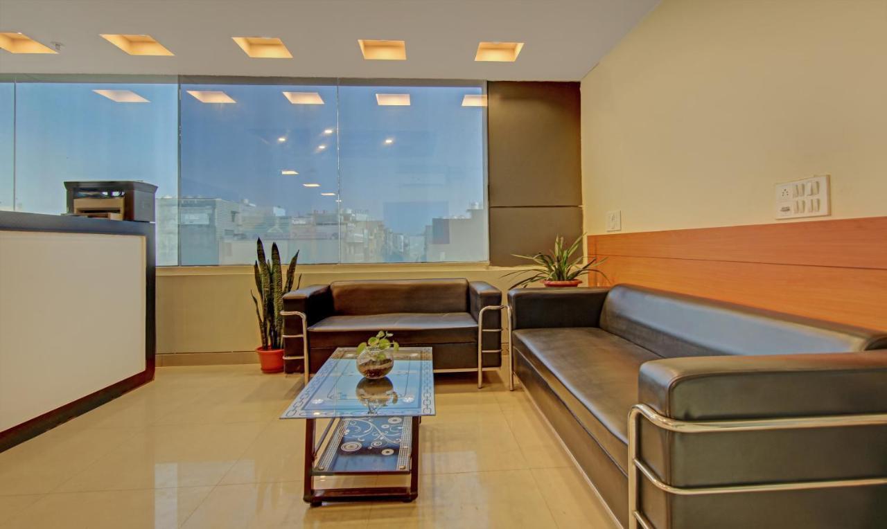 Treebo Tms Residency Hotell New Delhi Exteriör bild