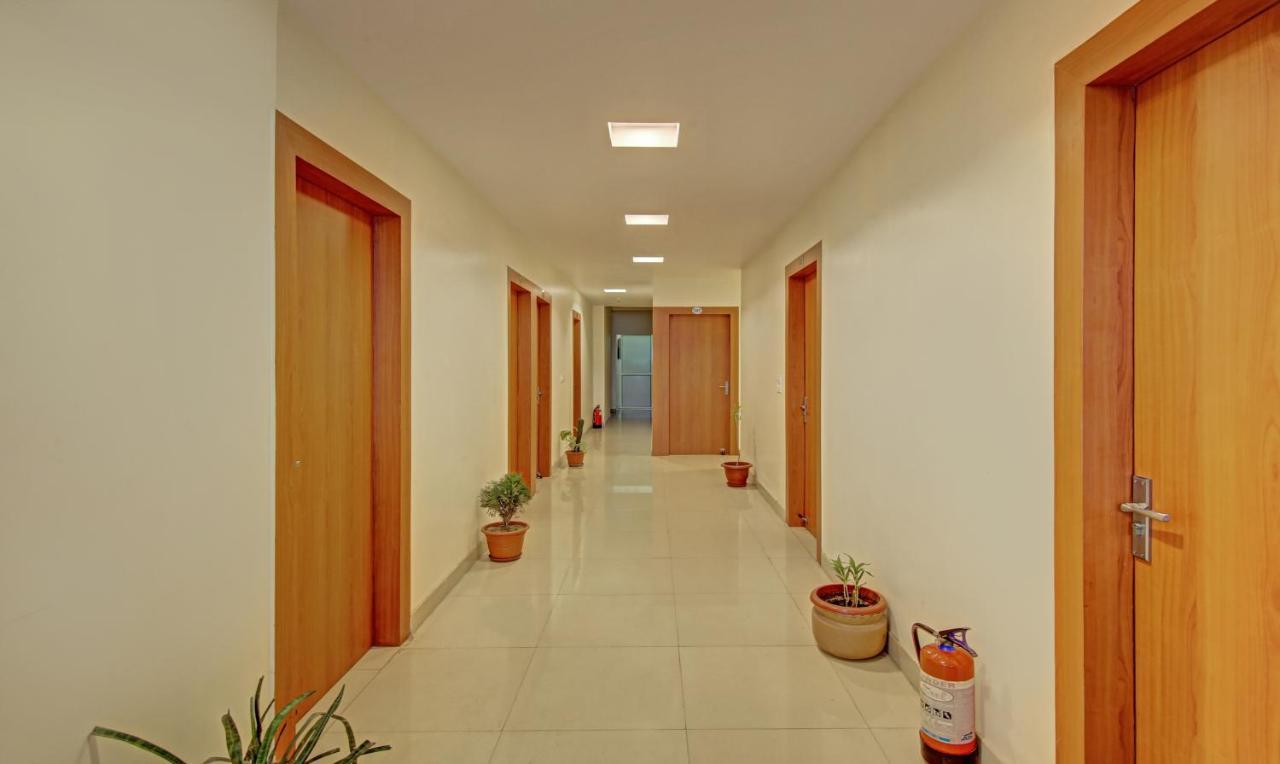 Treebo Tms Residency Hotell New Delhi Exteriör bild